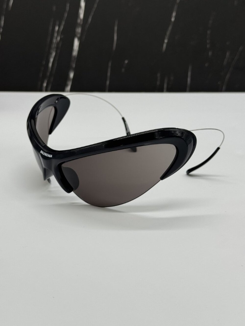 NEW BALENCIAGA BB0232S 001 BLACK UNISEX SUNGLASSES BALENCIAGA EYEWEAR - Picture 4 of 16